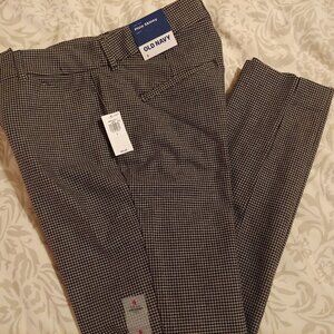 Old Navy Pixie Skinny Pant check size 6 ankle length